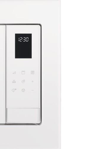Встраиваемая микроволновая печь Electrolux LMS4253TMW белый