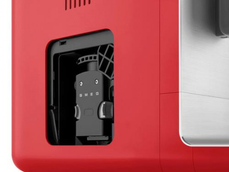 Кофемашина автоматическая Smeg BCC01RDMEU красный
