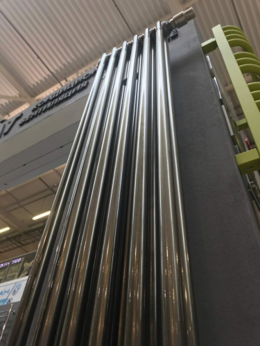 Стальной трубчатый радиатор Zehnder 2180 Charleston 4 секции TechnoLine