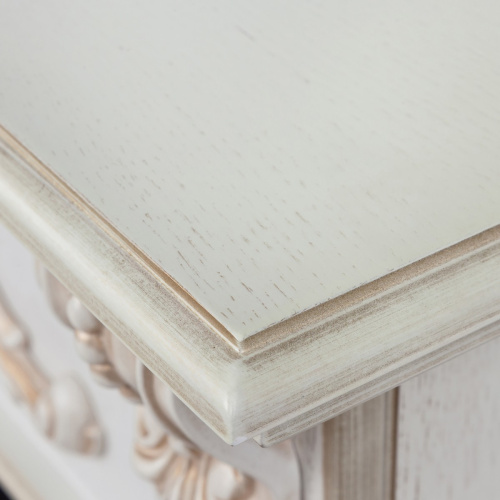 Электрокамин RealFlame Anita Corner WT дуб белый с золотой патиной с очагом Majestic Lux Black RC