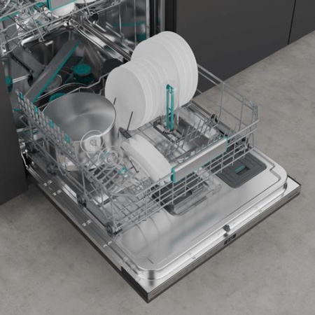 Встраиваемая посудомоечная машина Hisense HV693A65AD